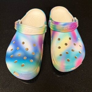 CROCS Blue and Pink Sandals Vibrant Comfortable Design